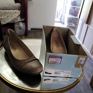 Life Stride Women's Brown Flats